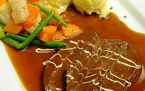 Fleisch mit Gemüse